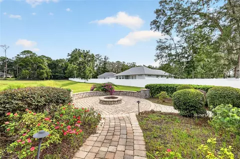 Exterior - 4015 SE 22nd St, Ocala, FL 34471 photo 3 of 9
