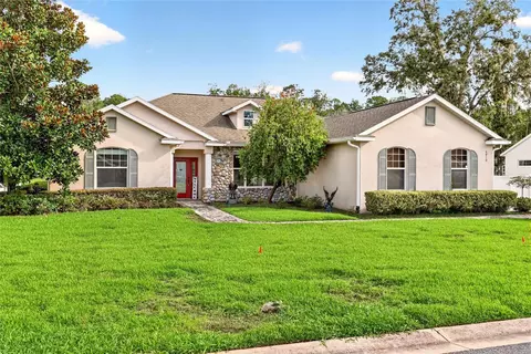 Exterior - 4015 SE 22nd St, Ocala, FL 34471 photo 6 of 9