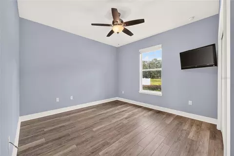 Bedroom - 4015 SE 22nd St, Ocala, FL 34471 photo 8 of 9