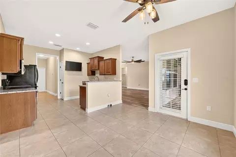 Entry Way - 4015 SE 22nd St, Ocala, FL 34471 photo 4 of 5