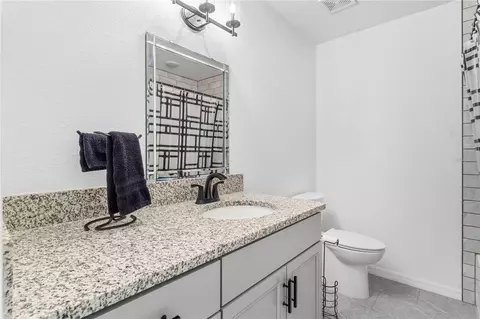 Bath - 8 Locust Run Trce, Ocala, FL 34472 photo 3 of 3