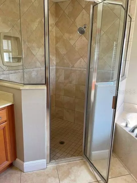 Bath - 10984 SW 48th Ter, Ocala, FL 34476 photo 5 of 11