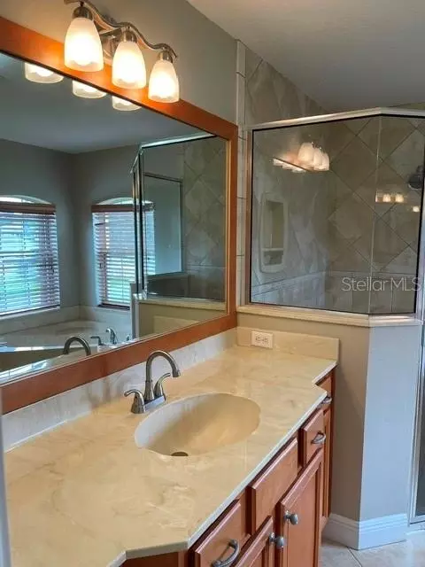 Bath - 10984 SW 48th Ter, Ocala, FL 34476 photo 3 of 11