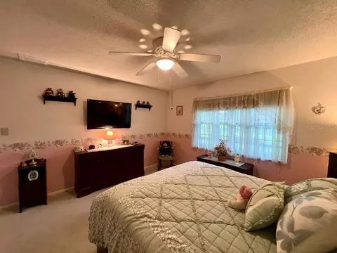 Bedroom - 4033 SE 15th St, Ocala, FL 34471 photo 3 of 6