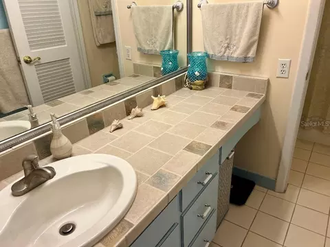 Bath - 4033 SE 15th St, Ocala, FL 34471 photo 5 of 7
