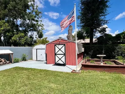 Exterior - 4033 SE 15th St, Ocala, FL 34471 photo 4 of 12