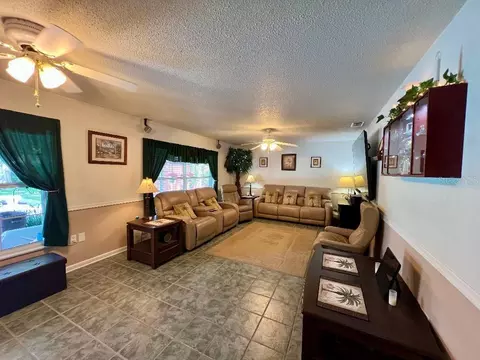 Living - 4033 SE 15th St, Ocala, FL 34471 photo 3 of 4