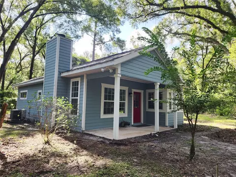 8909 SE 2nd Street Rd, Trenton, FL 32693