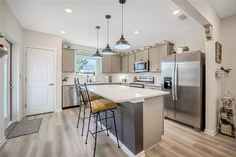 Kitchen - 8392 SW 54th Loop, Ocala, FL 34481 photo 1 of 3