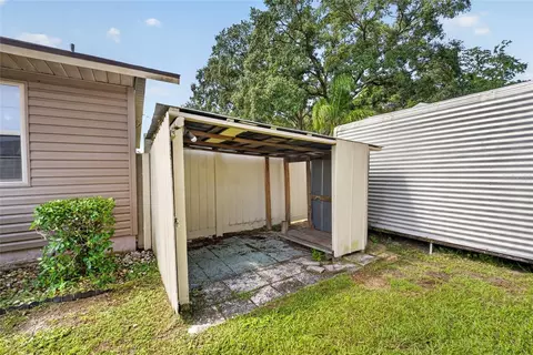 Exterior - 5541 SE 22nd St, Ocala, FL 34480 photo 5 of 8