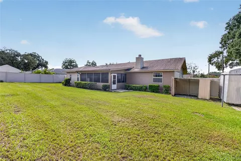 Exterior - 5541 SE 22nd St, Ocala, FL 34480 photo 7 of 8