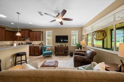 Living - 9642 SW 95th Loop, Ocala, FL 34481 photo 2 of 2