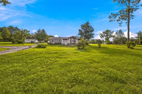 Exterior - 5351 NE 121st Ter, Williston, FL 32696 photo 3 of 10