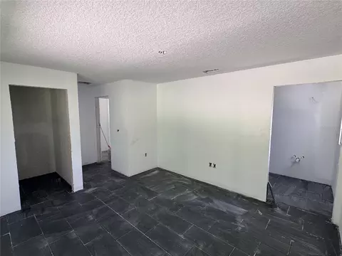 Living - 408 SW 12th Ave, Ocala, FL 34471 photo 4 of 5