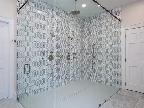 Bath - 7970 NW 120th St, Reddick, FL 32686 photo 2 of 6