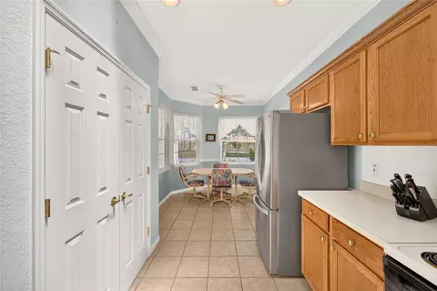 Kitchen - 9451 SE 132nd Loop, Summerfield, FL 34491 photo 3 of 5