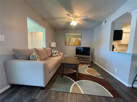 Living - 647 Midway Dr #B, Ocala, FL 34472 photo 2 of 3
