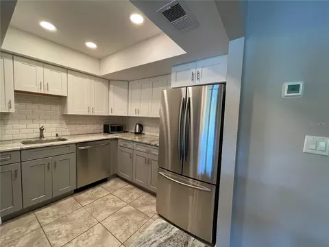 Kitchen - 647 Midway Dr #B, Ocala, FL 34472 photo 5 of 7