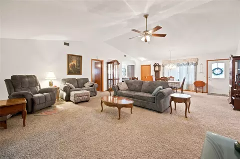 Living - 36 Almond Trl, Ocala, FL 34472 photo 3 of 4