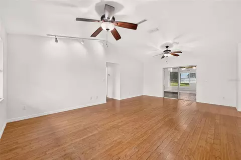 Living - 3826 NE 5th Ter, Ocala, FL 34479 photo 2 of 10