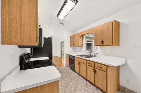 Kitchen - 3826 NE 5th Ter, Ocala, FL 34479 photo 1 of 4