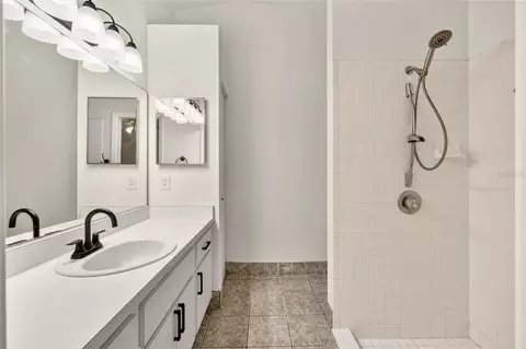 Bath - 3826 NE 5th Ter, Ocala, FL 34479 photo 1 of 4