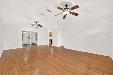 Living - 3826 NE 5th Ter, Ocala, FL 34479 photo 3 of 10