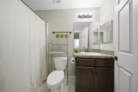 Bath - 157 Spruce Rd, Ocala, FL 34472 photo 2 of 2