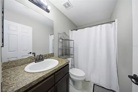 Bath - 157 Spruce Rd, Ocala, FL 34472 photo 1 of 2