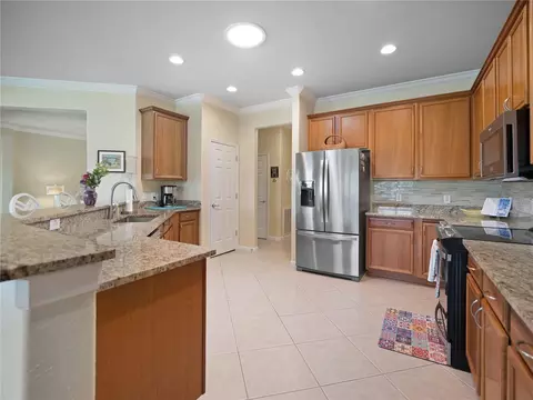 Kitchen - 9479 SW 71st Loop, Ocala, FL 34481 photo 4 of 4