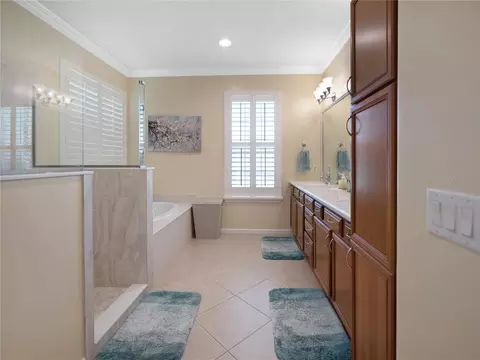Bath - 9479 SW 71st Loop, Ocala, FL 34481 photo 2 of 5