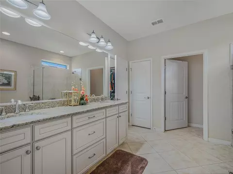 Bath - 9527 SW 70th Loop, Ocala, FL 34481 photo 4 of 7