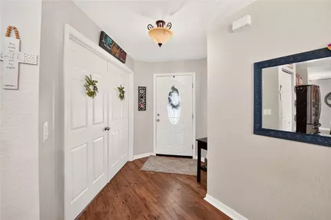 Entry Way - 7583 SW 102nd Loop, Ocala, FL 34476 photo 2 of 4
