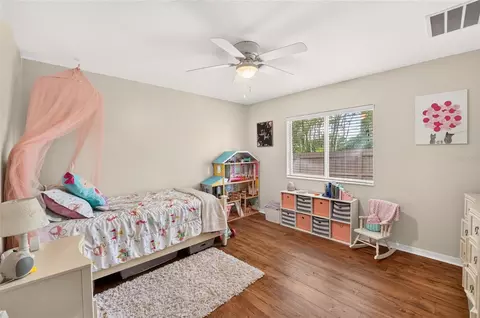Bedroom - 7583 SW 102nd Loop, Ocala, FL 34476 photo 4 of 8