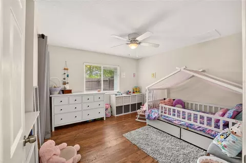 Bedroom - 7583 SW 102nd Loop, Ocala, FL 34476 photo 6 of 8