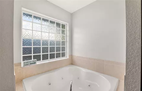Bath - 7583 SW 102nd Loop, Ocala, FL 34476 photo 4 of 5