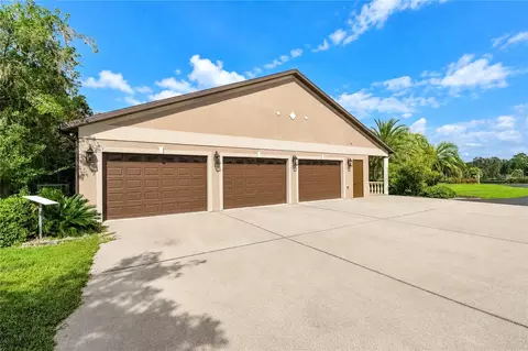 Exterior - 8568 NW 120th St, Reddick, FL 32686 photo 14 of 19
