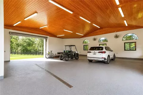 Exterior - 8568 NW 120th St, Reddick, FL 32686 photo 3 of 19