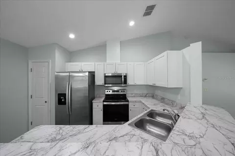 Kitchen - 2471 NW 24th Rd, Ocala, FL 34475 photo 4 of 4