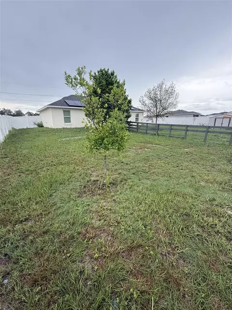 Exterior - 36 Walnut Dr, Ocala, FL 34480 photo 2 of 3