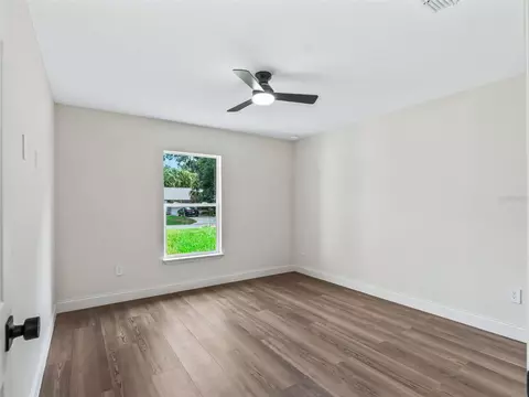 Bedroom - 5386 NW 54th Pl, Ocala, FL 34482 photo 6 of 7