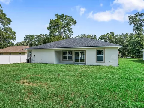 Exterior - 5386 NW 54th Pl, Ocala, FL 34482 photo 8 of 9