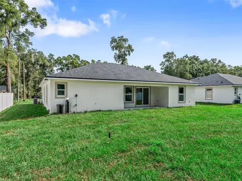Exterior - 5386 NW 54th Pl, Ocala, FL 34482 photo 7 of 9