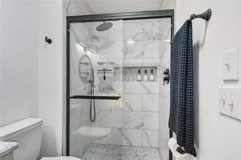 Bath - 4506 NE 8th Pl, Ocala, FL 34470 photo 2 of 3