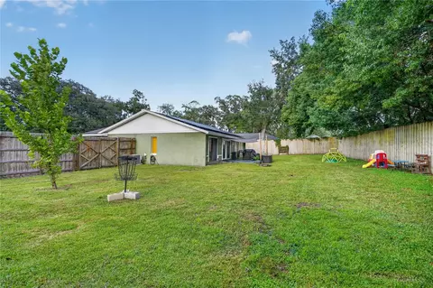 Exterior - 4506 NE 8th Pl, Ocala, FL 34470 photo 4 of 6