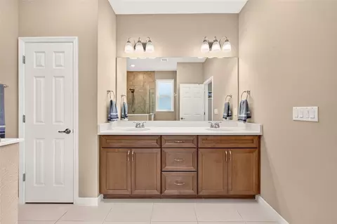 Bath - 8760 SW 79th Loop, Ocala, FL 34481 photo 2 of 6