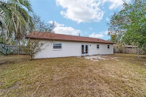 Exterior - 3720 SE 24th St, Ocala, FL 34471 photo 4 of 8