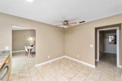 Entry Way - 3720 SE 24th St, Ocala, FL 34471 photo 2 of 2