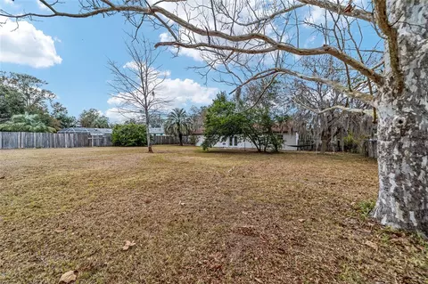 Exterior - 3720 SE 24th St, Ocala, FL 34471 photo 6 of 8