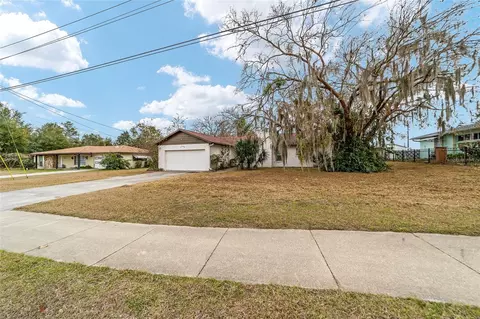 Exterior - 3720 SE 24th St, Ocala, FL 34471 photo 2 of 8